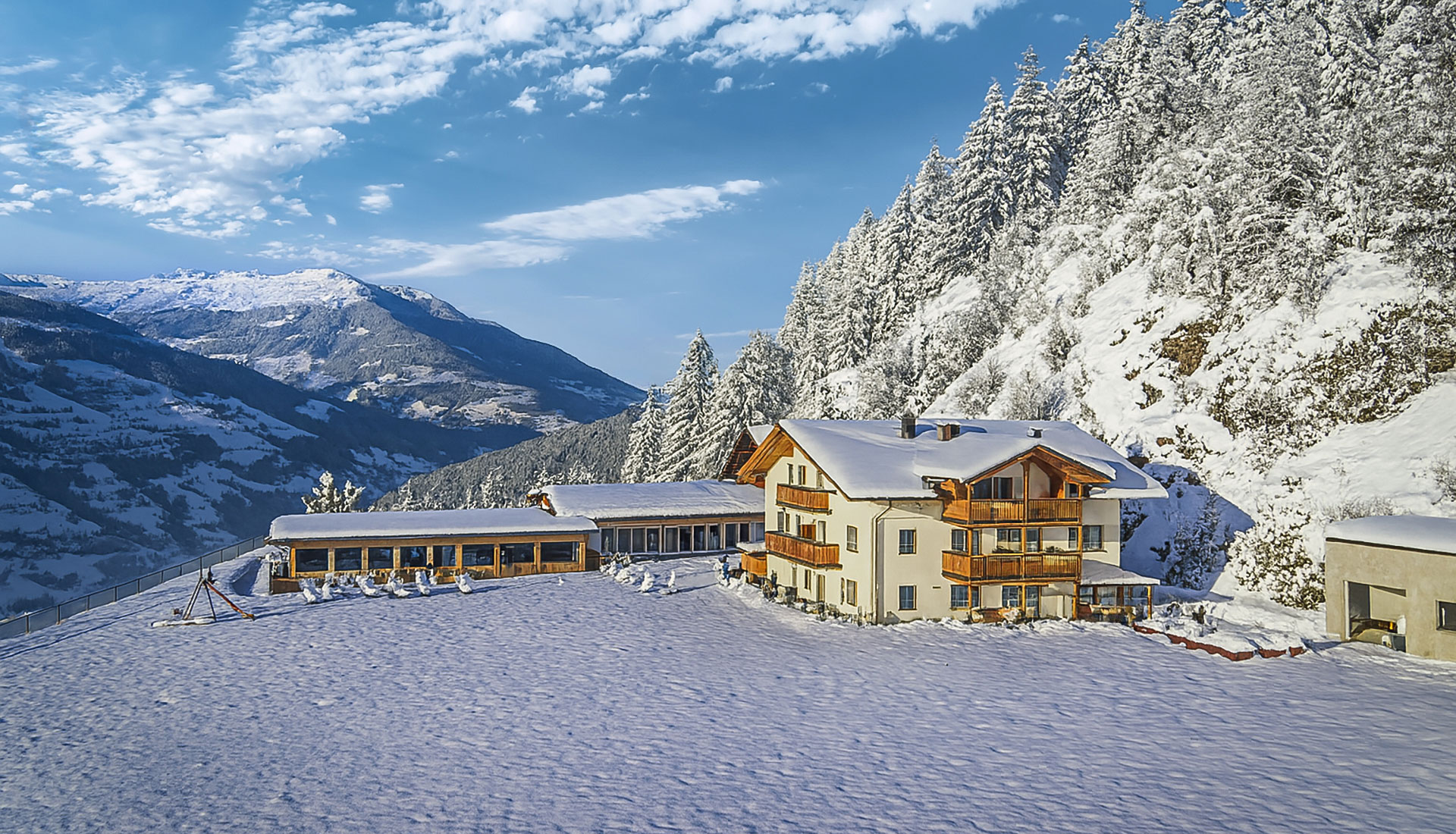 moarlhof-farm-nature-resort-winter